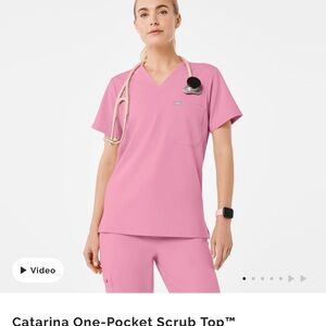 Figs Pink Scrub Top/bottoms